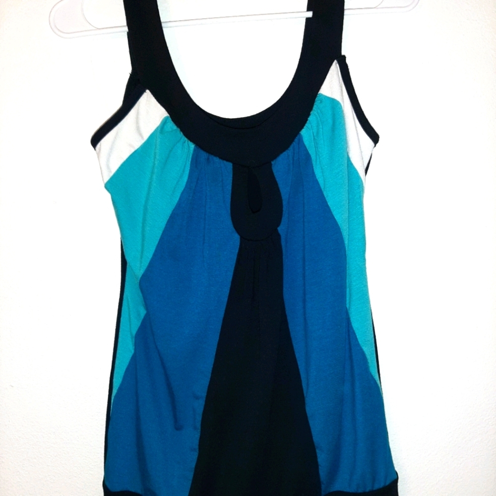 V1 Couture Key Hole Tank